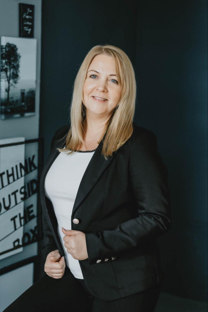 Cseke Hajnalka Cseke Hajnalka